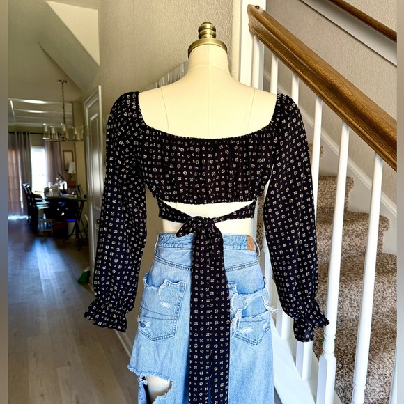 Better Be Boho Floral Crop Top - Size Large - Picture 6 of 6